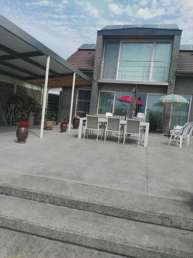 Guesthouse Sisa Veurne Exterior photo